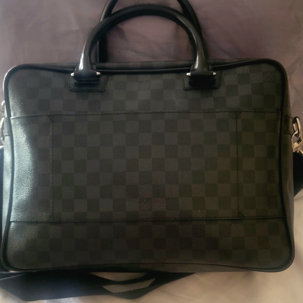 Authentic Louis Vuitton Black Checkered Travel Bag - Picture 3 of 16
